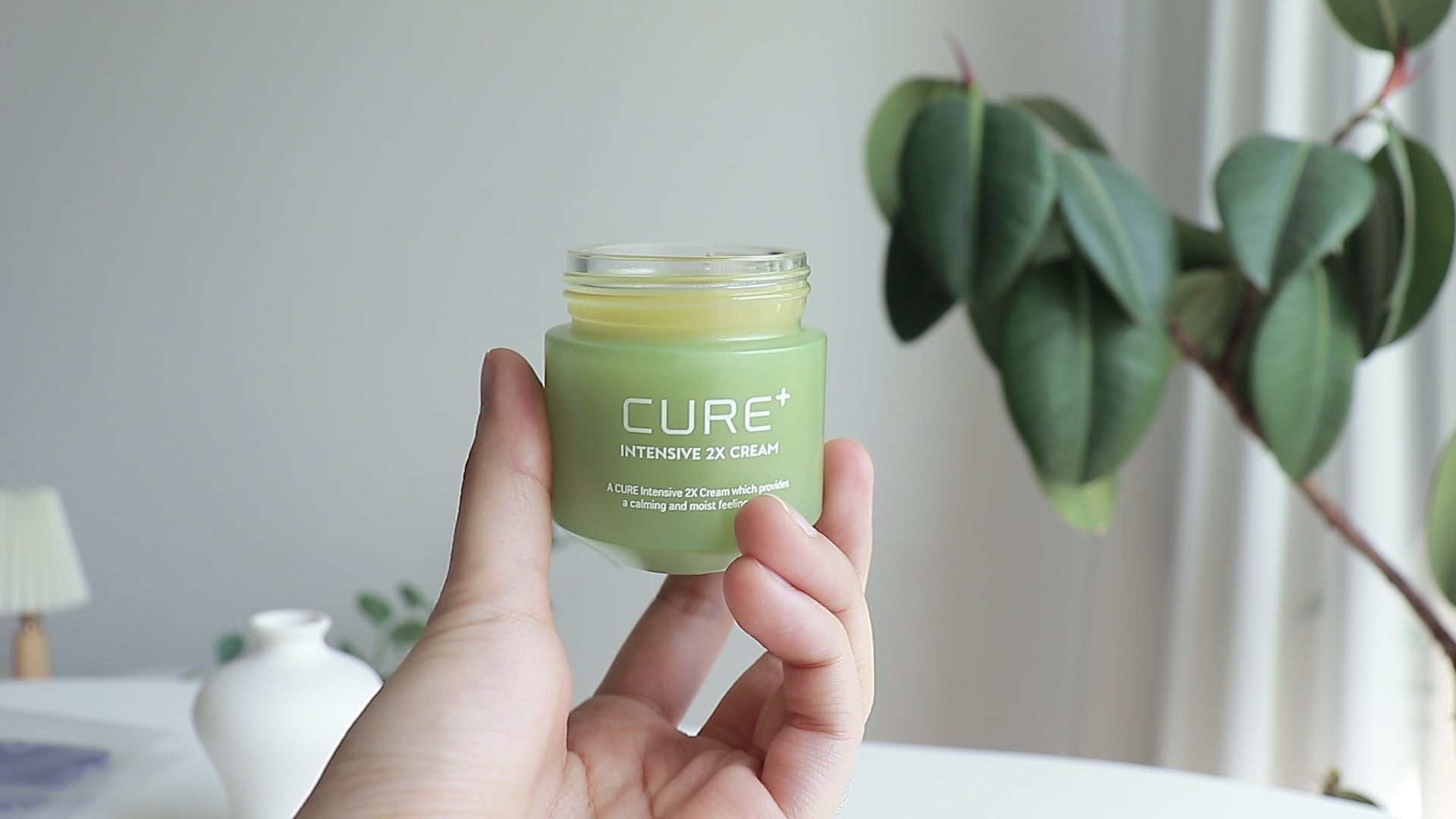 Load video: 큐어 인텐시브 2엑스 크림 알로에밤 Cure Intensive 2X Cream, Premium Aloe Deep Moisturizing Multi Balm