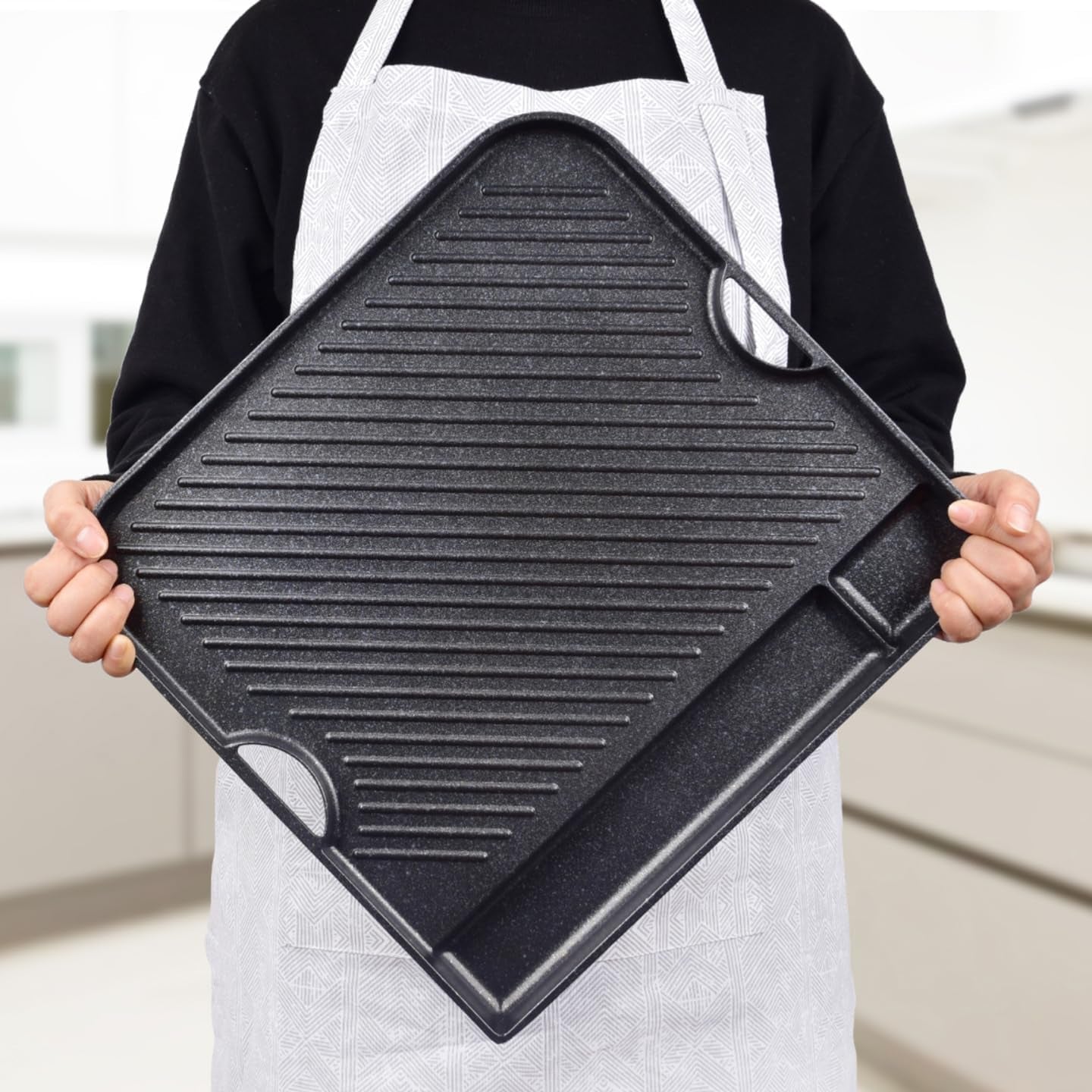 COOKKING - Master Grill Pro, Korean Traditional BBQ Grill Pan - Stovetop Nonstick Indoor/Outdoor Smokeless BBQ Cast Aluminum Grill Pan (Mastergrill Pro)