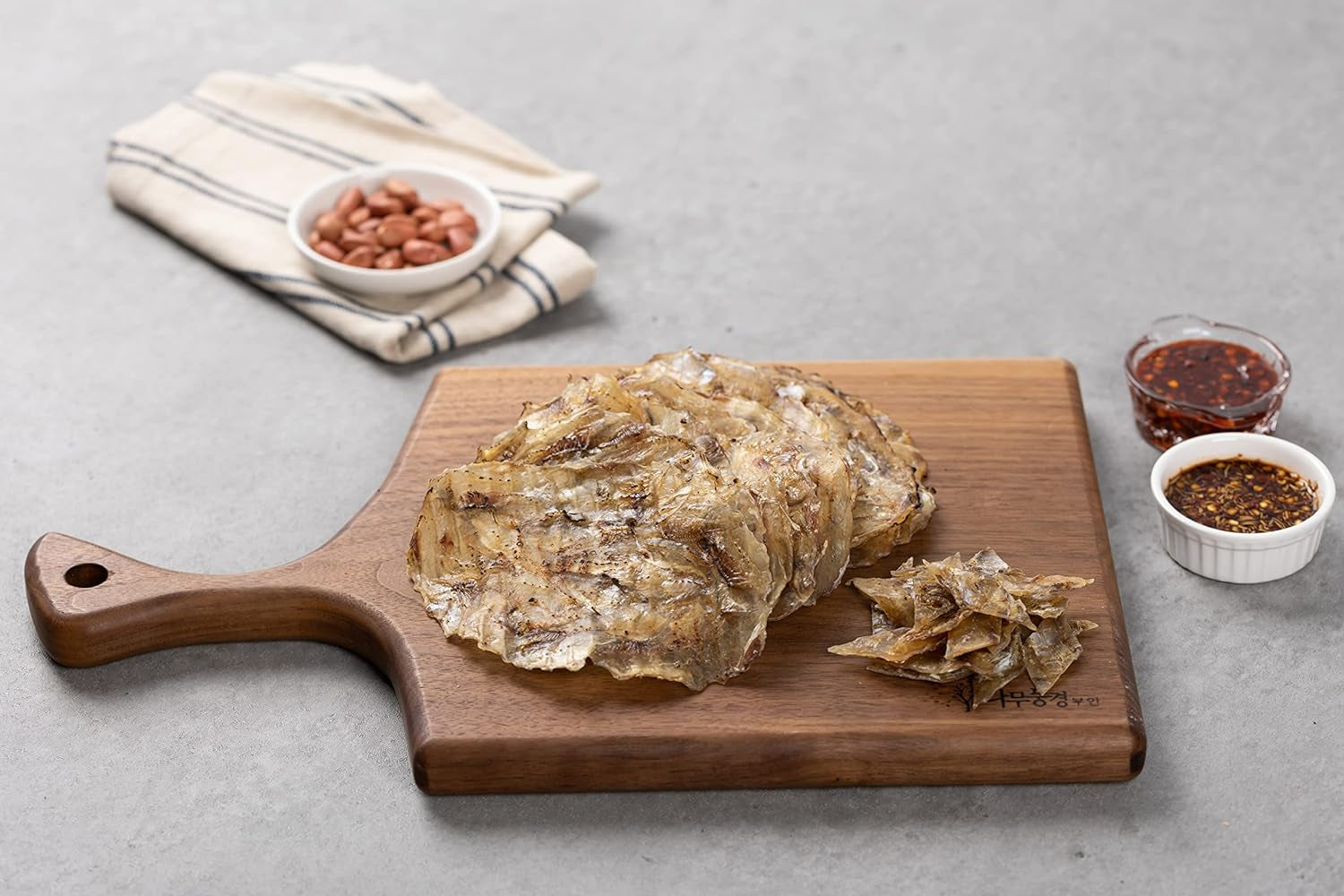 Korean Dried Fish Jerky 쥐포 [Traditional Korean Snacks] Seasoned Filefish Fillet [57G of Protein] 260G